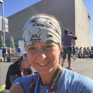 Meet your Posher, Lara